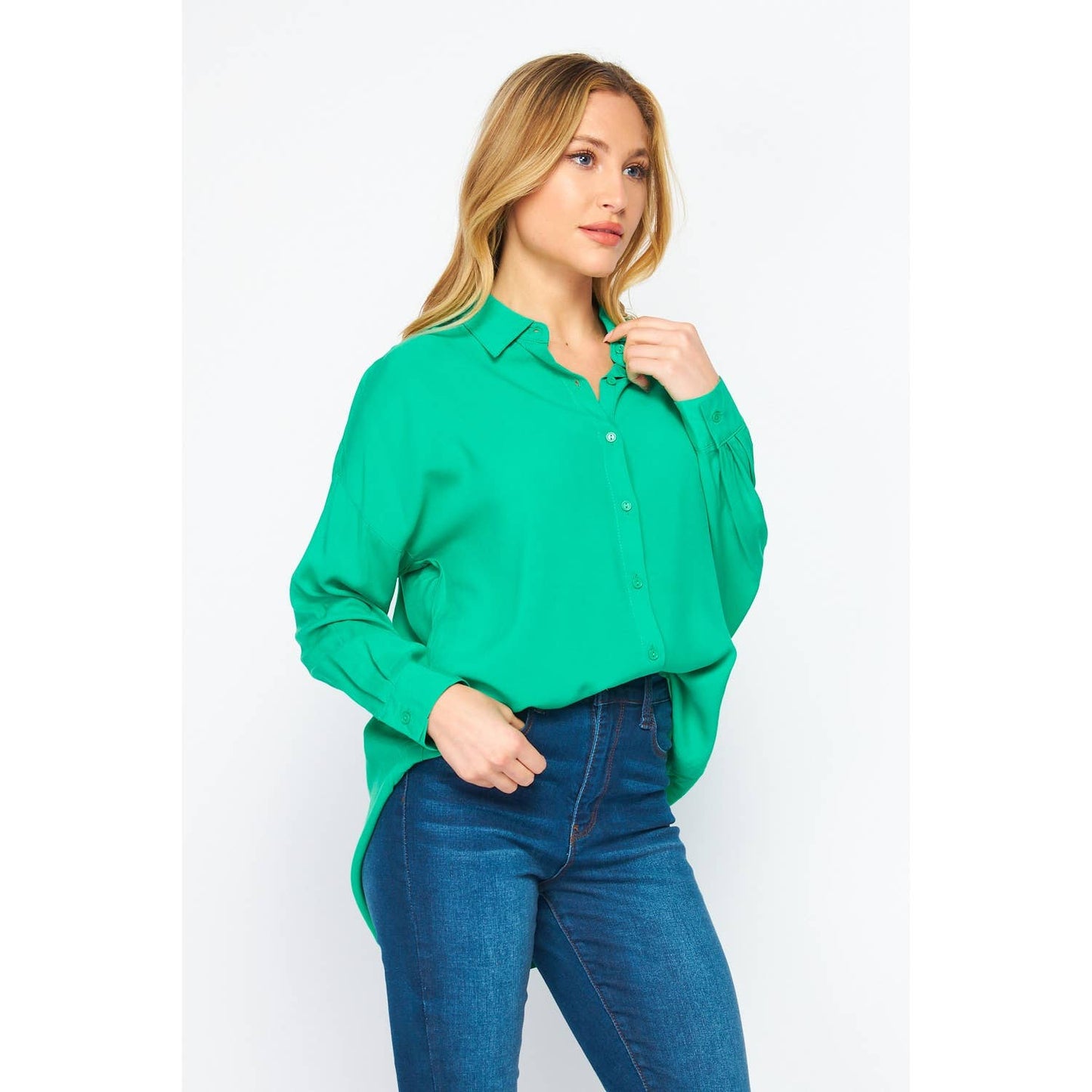 OVERSIZED LONG SLEEVE BUTTON DOWN SHIRT