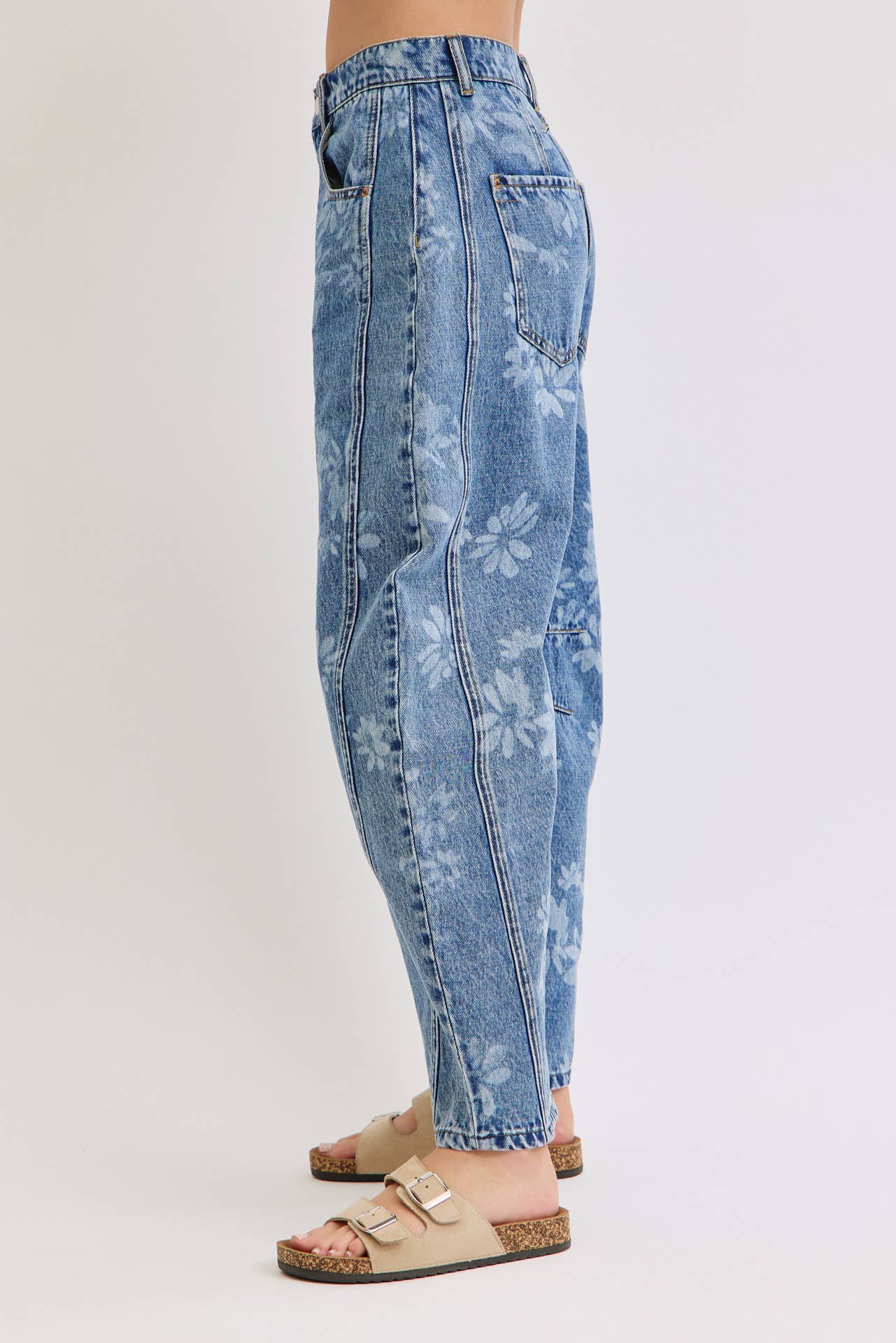 Floral Print Barrel Jean
